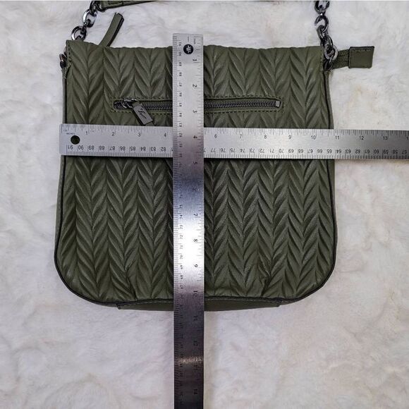 Simply Vera Wang Womens Ruched Crossbody Bag Winter Moss Green Faux Leather - Picture 9 of 11